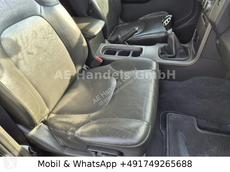 Nissan 2,5 dCi Double Cab 4X4 * Leder/AHK/Navi van