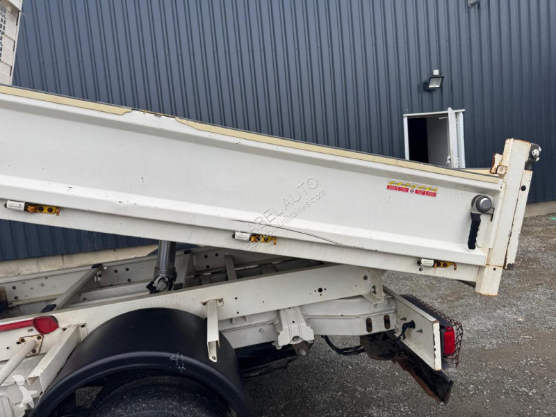 MAN TGE 3.180 BENNE COFFRE 180CH Propulsion RJ van