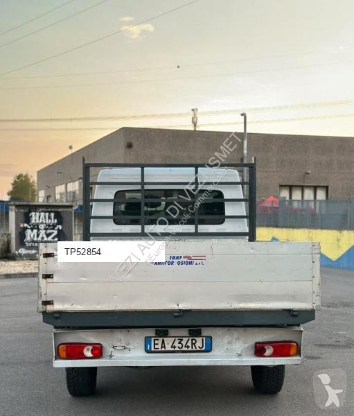 Renault master van