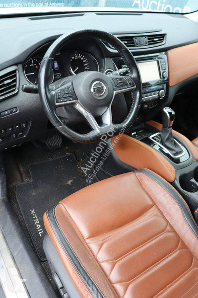 Nissan  van