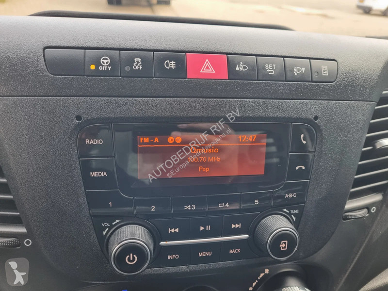 Užitkové vozidlo Iveco 35C16 3.0D Koelkoffer...