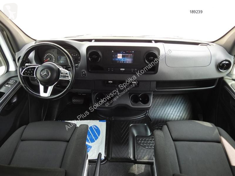 Véhicule utilitaire Mercedes SPRINTER FURGON...