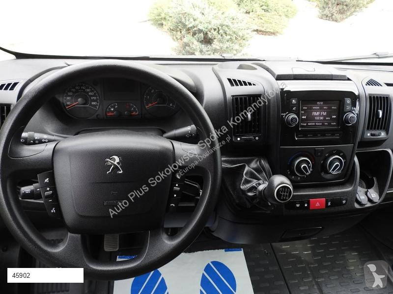Autoutilitară Peugeot BOXER FURGON CHŁODNIA...