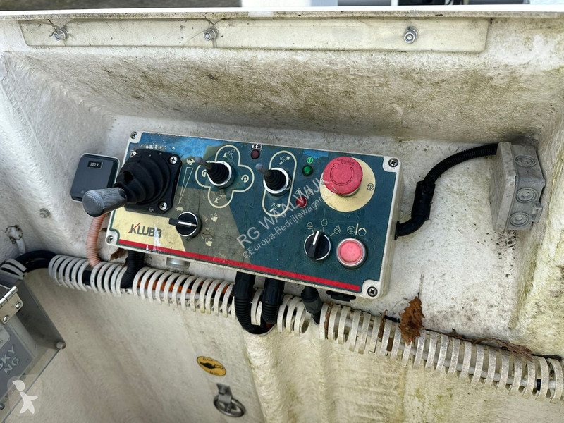 Véhicule utilitaire Iveco 35S14 APK 29-08-2026,...