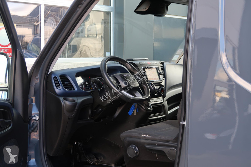Bedrijfswagen Iveco 35S18HV 3.0 35 L2 H2 AUT/...