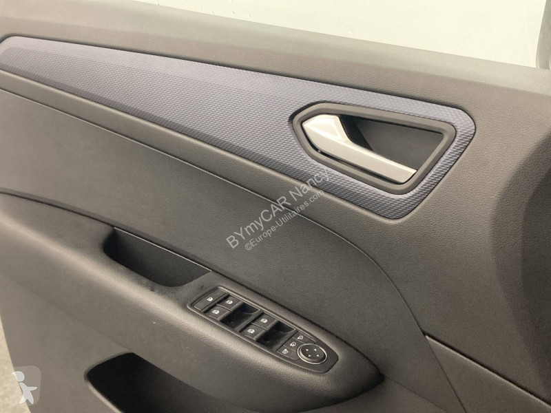 Užitkové vozidlo Renault Arkana TCe 140 EDC - 22