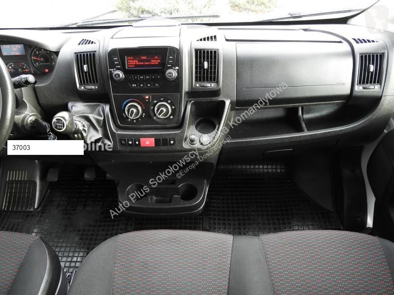 Furgoneta Citroën JUMPER BRYGADÓWKA 6 MIEJSC...