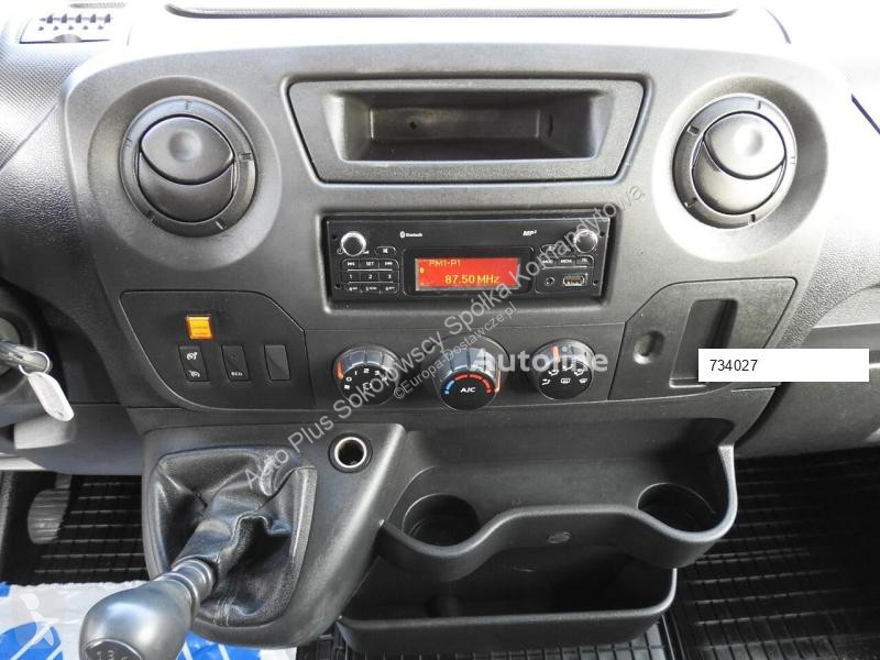 Véhicule utilitaire Renault MASTER FURGON...