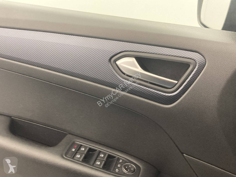 Autoutilitară Renault Arkana mild hybrid 140...