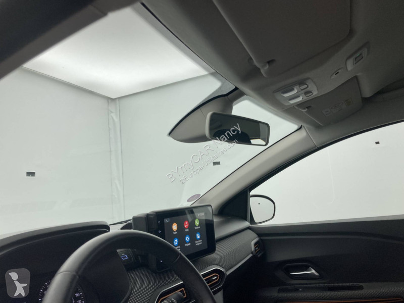 Veículo utilitário Dacia Sandero ECO-G 100