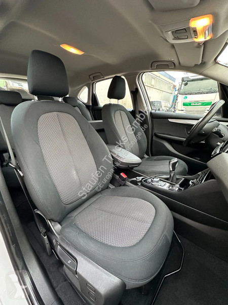 Nyttofordon BMW 216i Active...