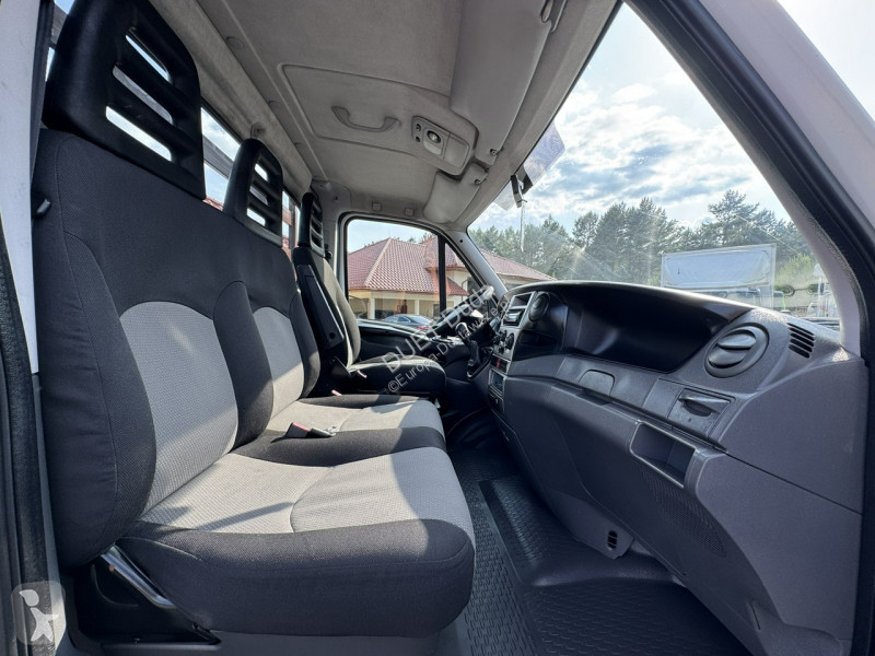 Autoutilitară Iveco 50C18 V
