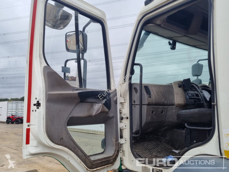 Veicolo commerciale  LF230