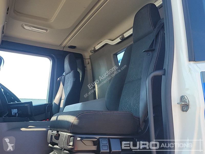 Bedrijfswagen  P410XT