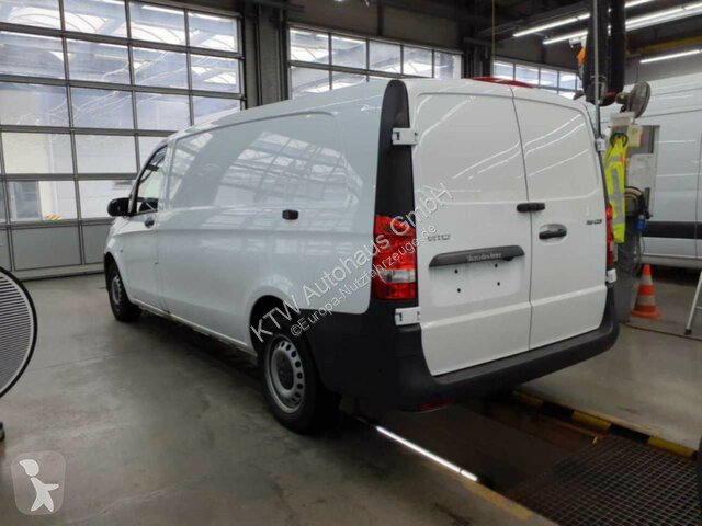Furgoneta Mercedes Vito KA...