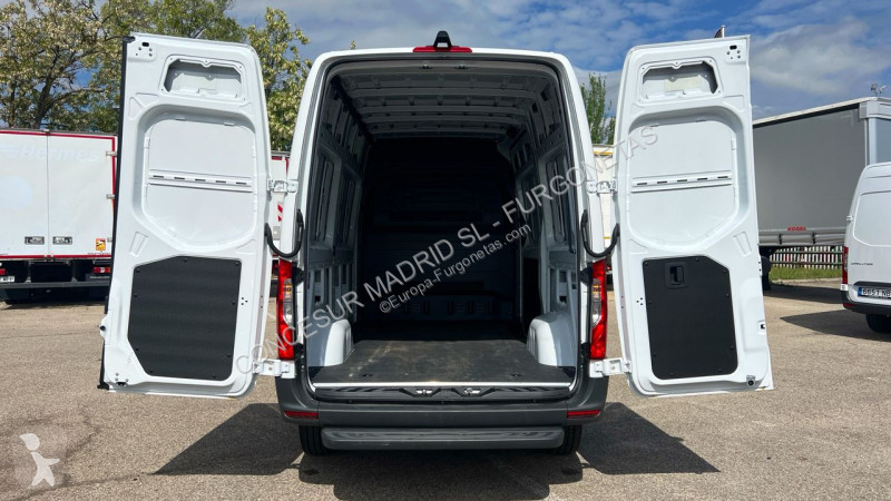 Autoutilitară Mercedes eSprinter pro medio 56kw