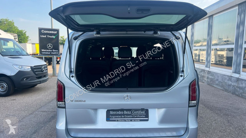 Veicolo commerciale Mercedes 300 d Avantgarde...