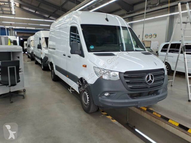 Užitkové vozidlo Mercedes 317...