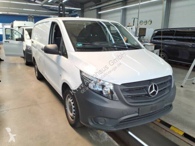 Furgoneta Mercedes Vito KA...