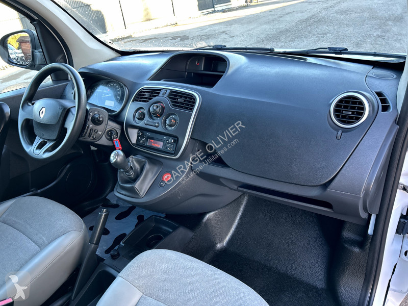 Véhicule utilitaire Renault Maxi Grand Volume...