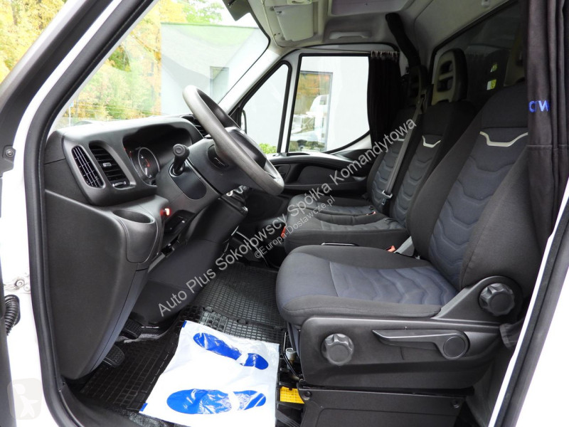 Лекотоварен автомобил Iveco 35S18 DAILY