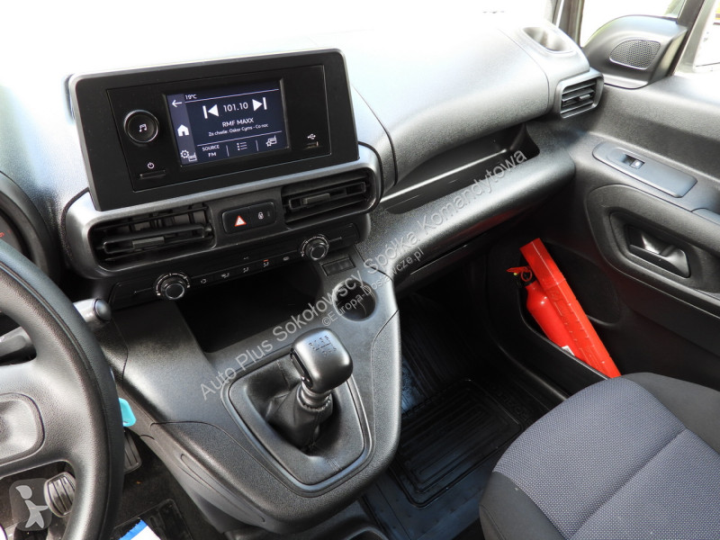 Véhicule utilitaire Toyota CITY