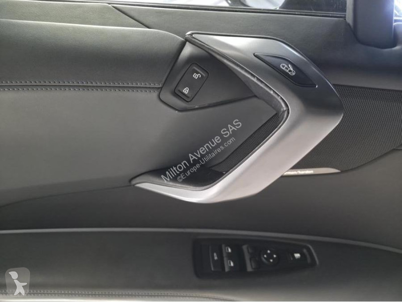 Samochód dostawczy BMW i8 Coupé Pure Impulse...