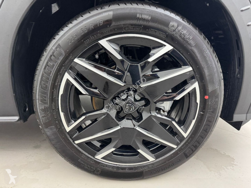 Véhicule utilitaire Peugeot 1.2 Hybrid 145 GT...