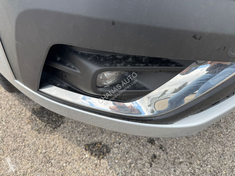 Véhicule utilitaire Renault L2H1 3T BLUE DCI...