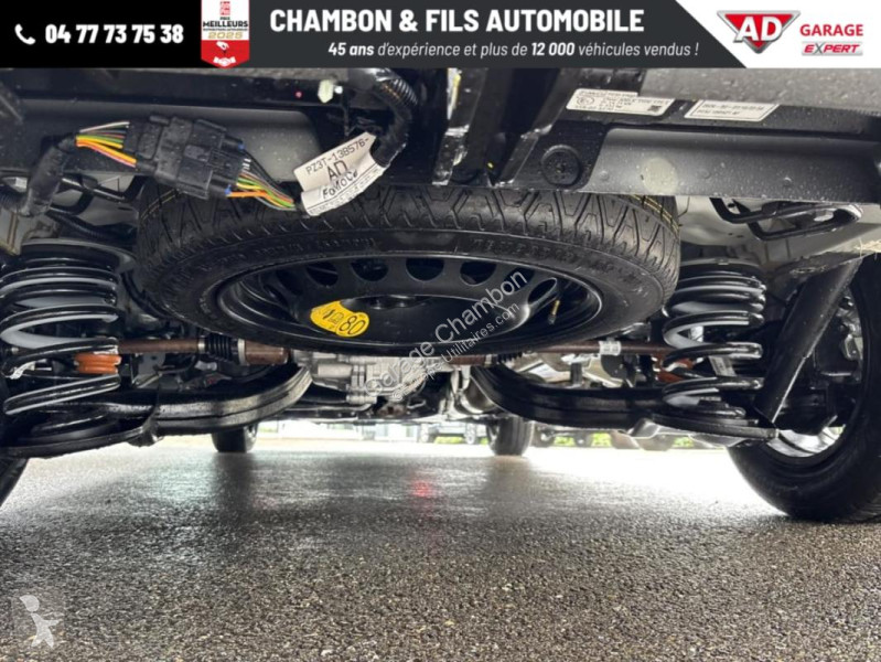 Véhicule utilitaire Ford FOURGON 320 L1H1 2.0...