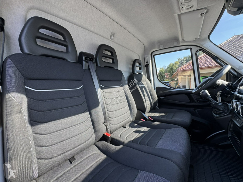 Furgoneta Iveco 35C14
