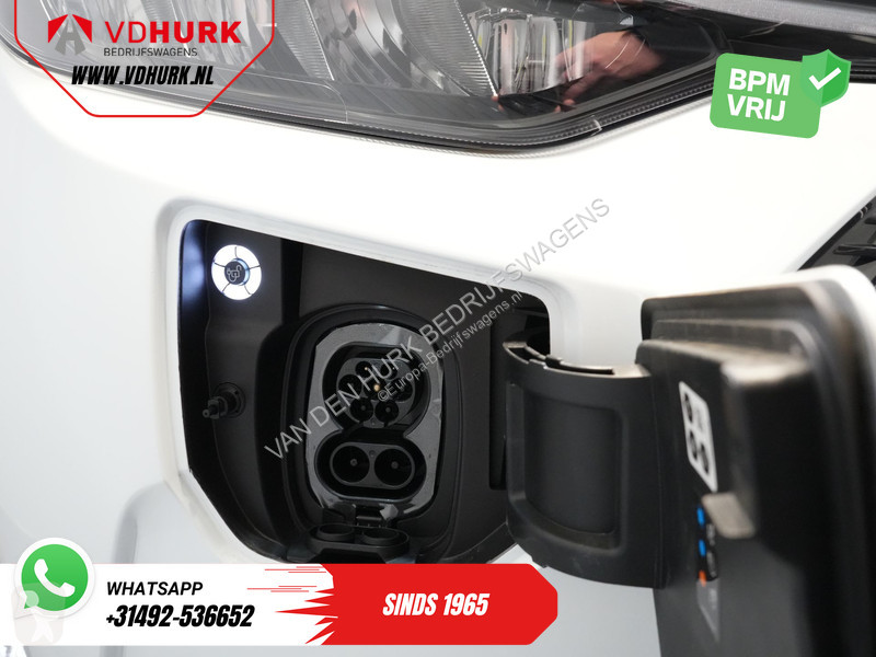 Véhicule utilitaire Ford Trend 330 km WLTP 218...