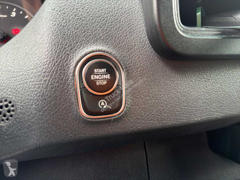 Bedrijfswagen Mercedes III - sprinter 215 2.0...