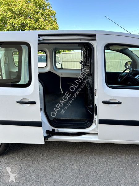 Véhicule utilitaire Renault Maxi Grand Volume...