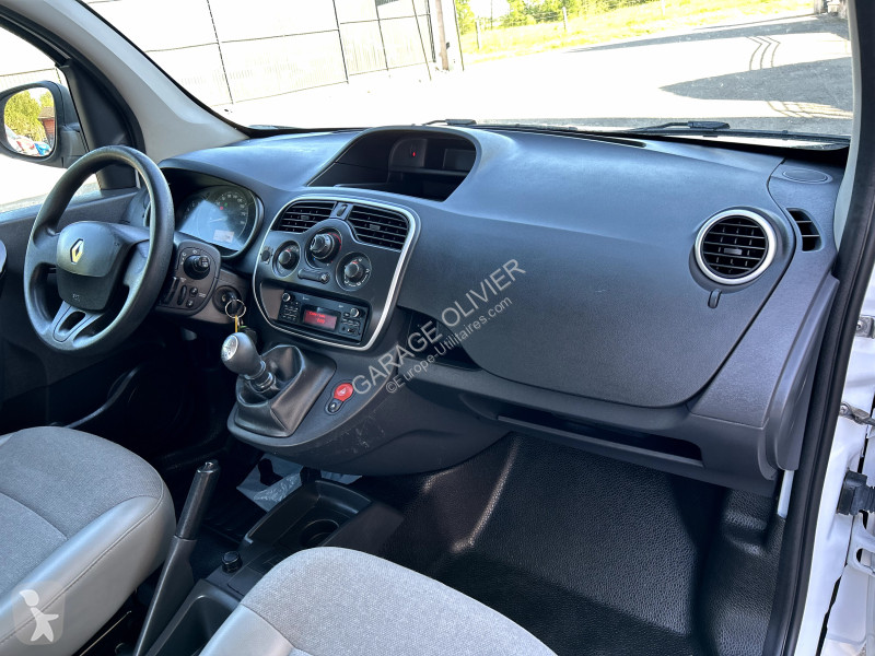 Véhicule utilitaire Renault Maxi Grand Volume...
