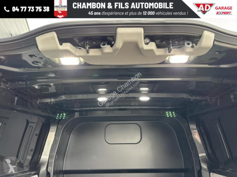 Nyttofordon Ford CABINE APPROFONDIE CA 320 L2H1...