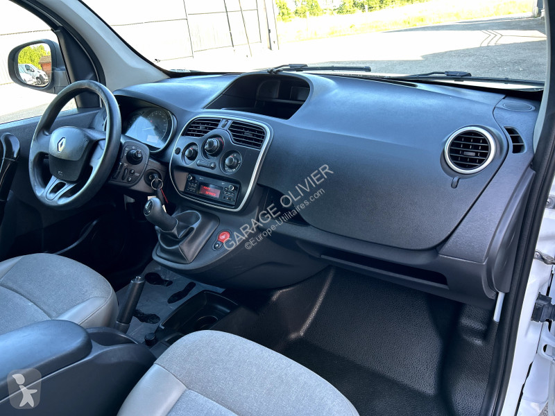 Véhicule utilitaire Renault Maxi Grand Volume...