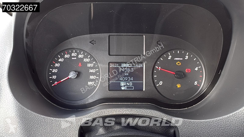 عربة نفعية Mercedes 215 CDI Automatik 150PS...