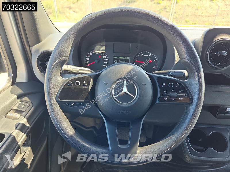 عربة نفعية Mercedes 215 CDI Automatik 150PS...