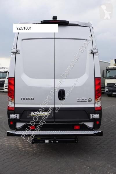 Samochód dostawczy Iveco DAILY / 70C18 / 3,0 -...