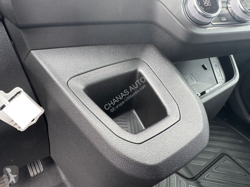 Véhicule utilitaire Renault 3T5 L2H2 BLUE DCI...