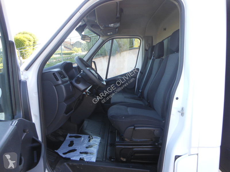 Véhicule utilitaire Renault Châssis Cabine...