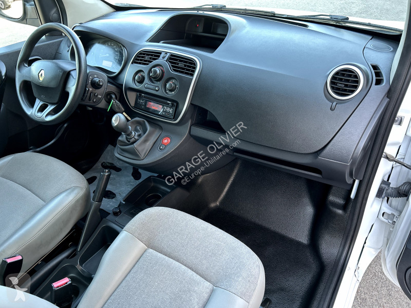 Véhicule utilitaire Renault Maxi Grand Volume...