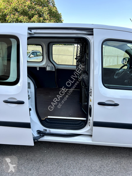 Véhicule utilitaire Renault Maxi Grand Volume...