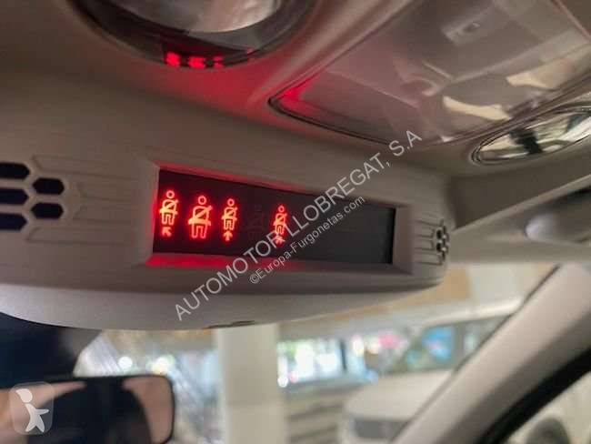 عربة نفعية Peugeot