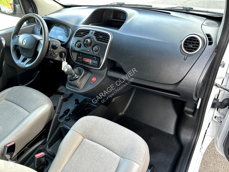 Véhicule utilitaire Renault Maxi Grand Volume...
