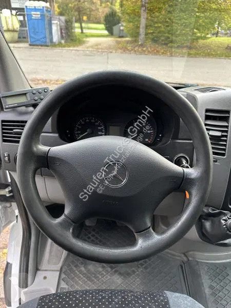 Furgoneta Mercedes 516 luftgefedert *Tiefkühl...