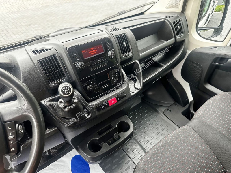 Samochód dostawczy Peugeot  BOXER