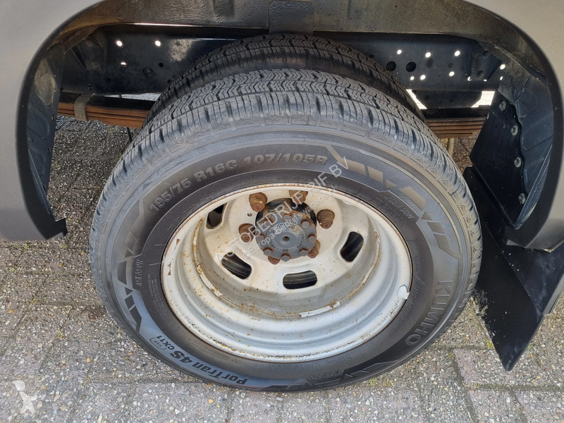 Furgoneta Iveco 35C18 3.0D 180PK L4H2 Maxi N1...