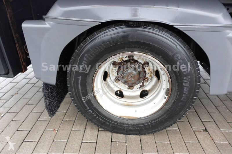 عربة نفعية Mercedes...